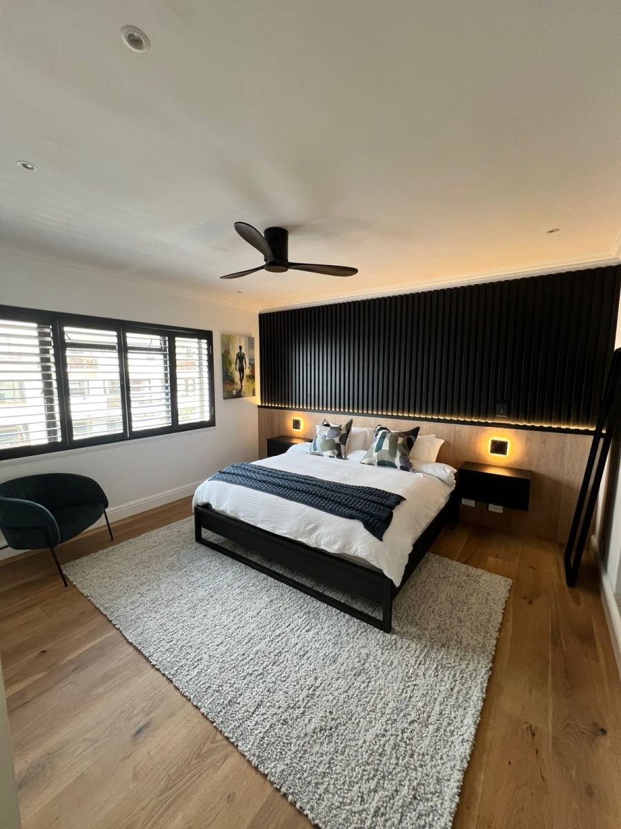 3 Bedroom Property for Sale in Sea Point Western Cape